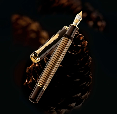 Ручка перьевая Pelikan Souveraen M 800 (PL813969) Brown Black F перо золото 18K с родиевым покрытием подар.кор. фото 7