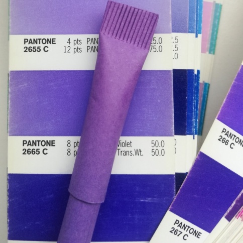 Ручка картонная шариковая Vivapens KRAFT, фиолетовая фото 2